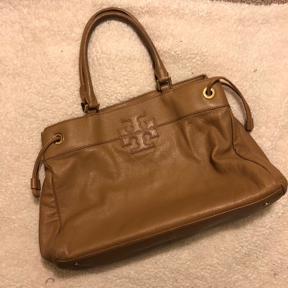 Tory Burch Handbags - MOVING SALE Authentic Tory Burch Tote